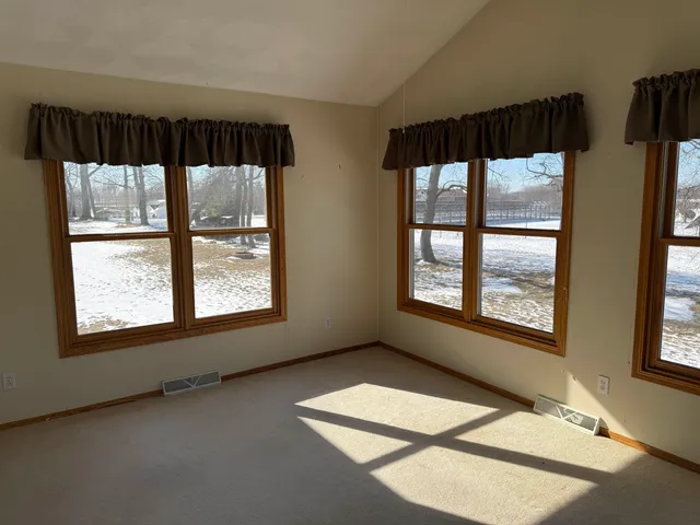 $188,000 | 714 Seminole Drive, Freeport, IL 61032