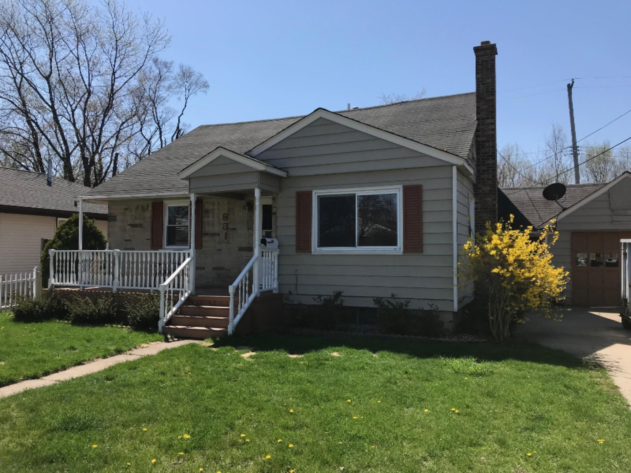 931 Post Road Muskegon, MI 49441 - Photo 1 of 12 IMG_1082