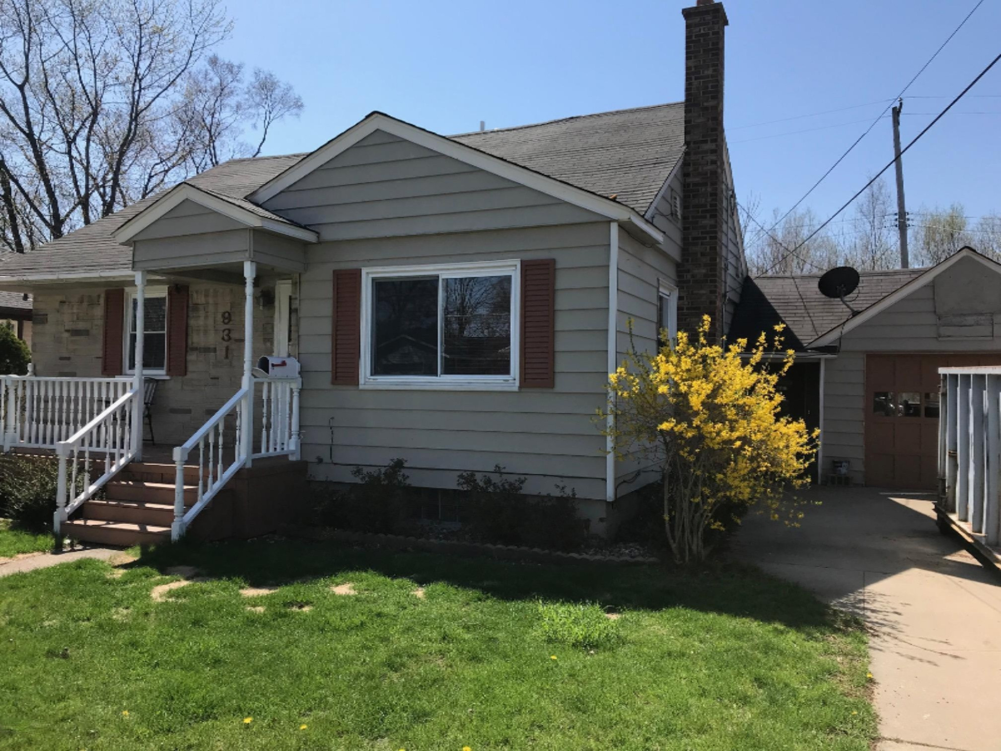 931 Post Road Muskegon, MI 49441 - Photo 2 of 12 IMG_1080