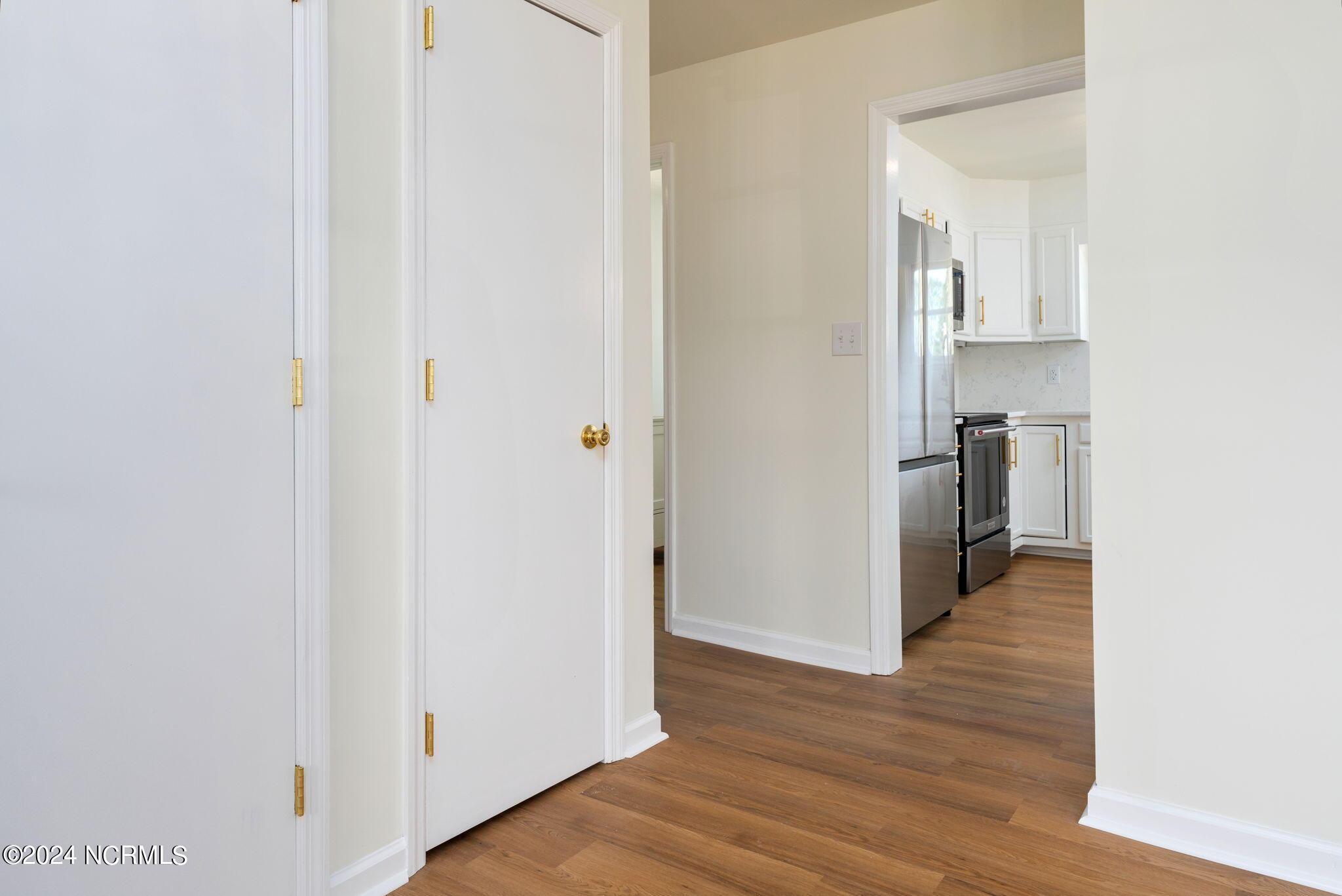 229 2 Chopt Road Wilmington, NC 28405 - Photo 18 of 73 Come on in to the foyer with two coat closets