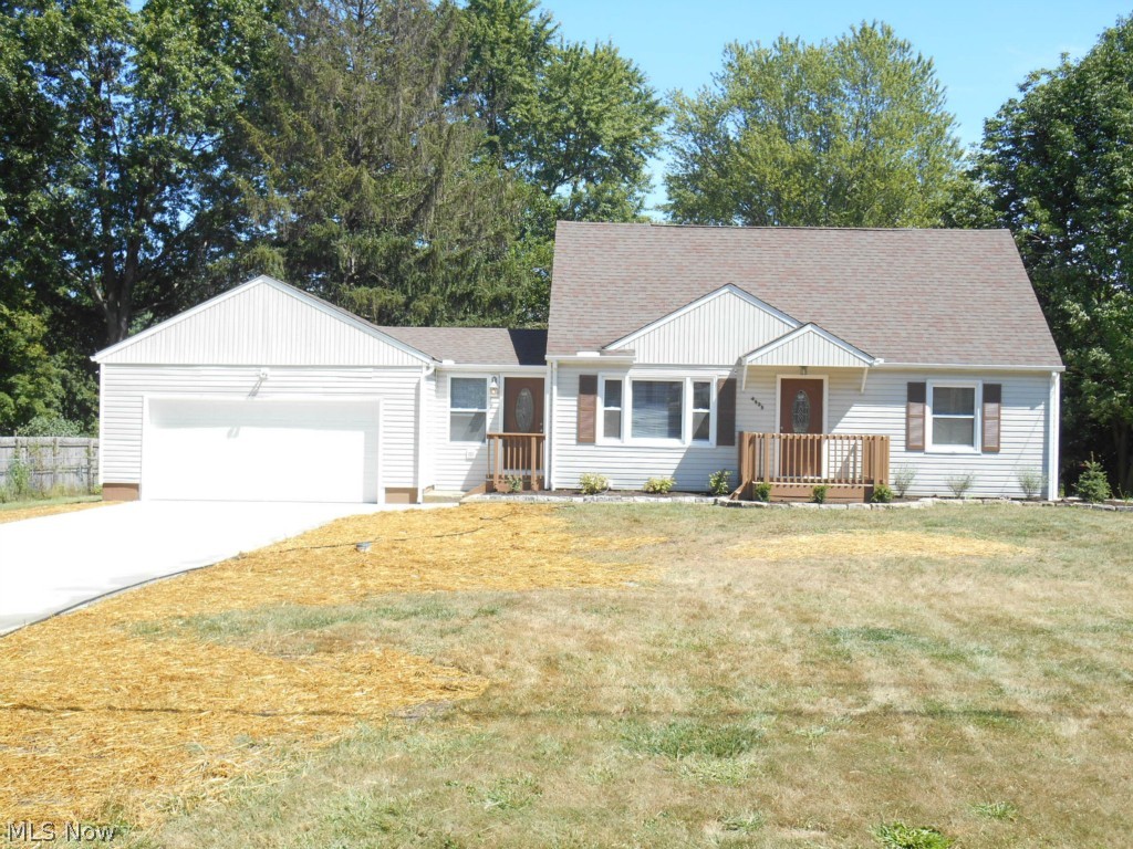 4635 Roop Avenue Barberton, OH 44203 - Photo 1 of 14 Gallery Image 1