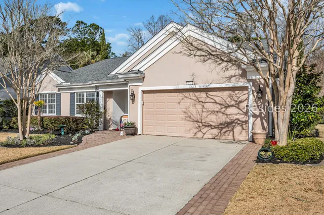 $597,000 | 25 Concession Oak Drive, Bluffton, SC 29909