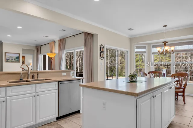 $597,000 | 25 Concession Oak Drive, Bluffton, SC 29909