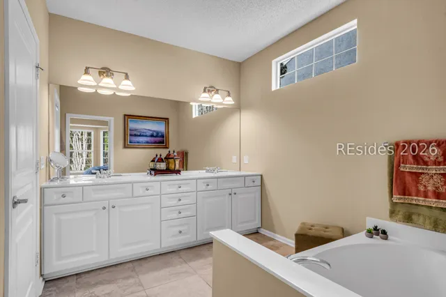 $597,000 | 25 Concession Oak Drive, Bluffton, SC 29909