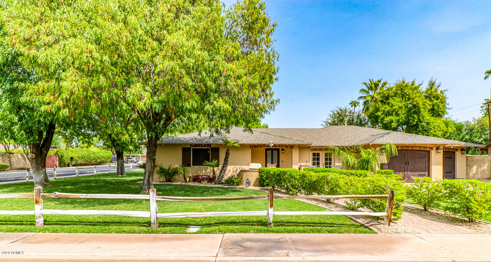 5002 East Earll Drive Phoenix, AZ 85018 - Photo 2 of 52 2