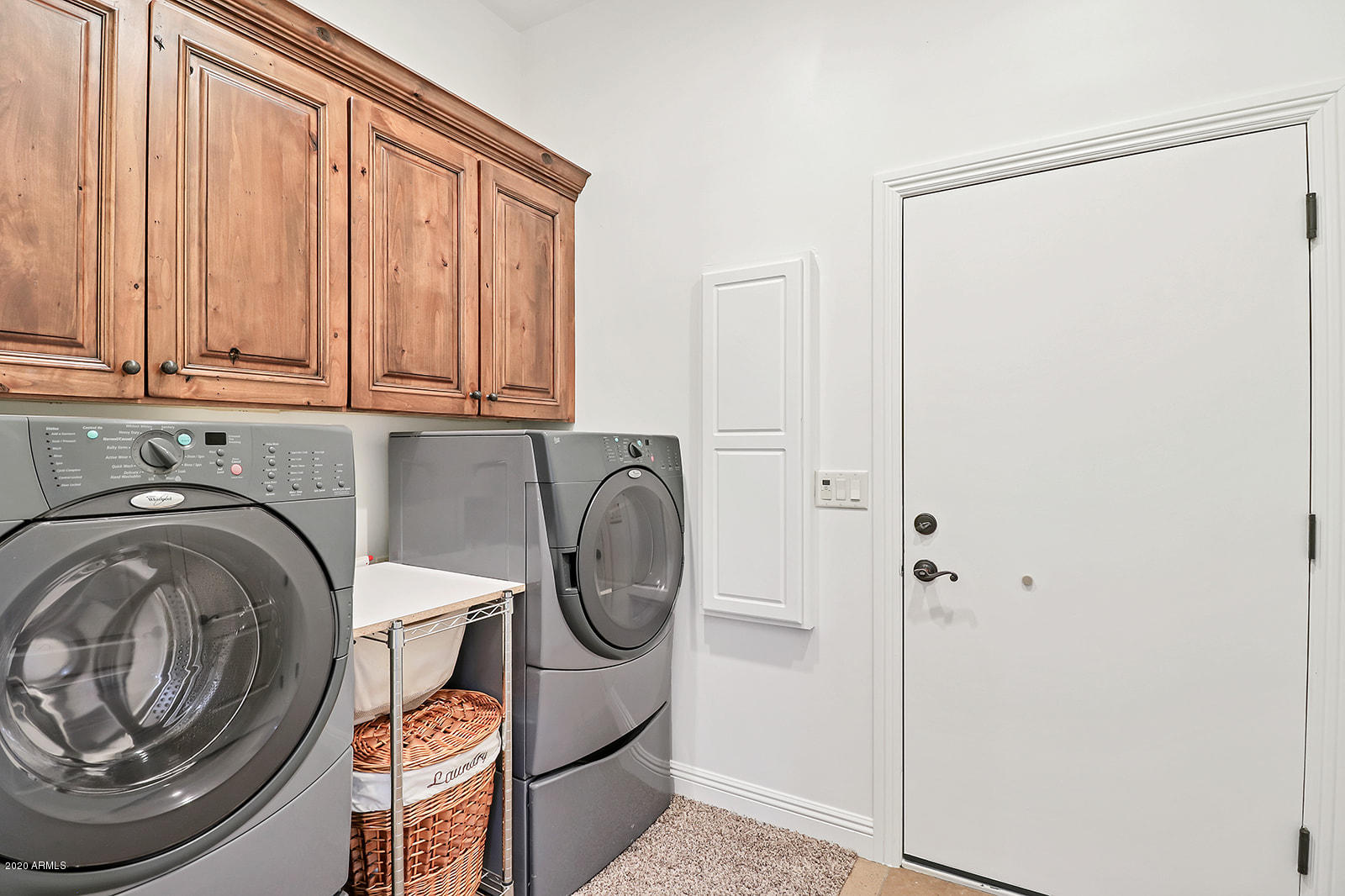 5002 East Earll Drive Phoenix, AZ 85018 - Photo 34 of 52 35