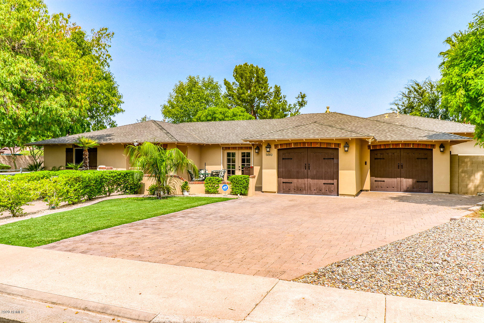 5002 East Earll Drive Phoenix, AZ 85018 - Photo 4 of 52 4