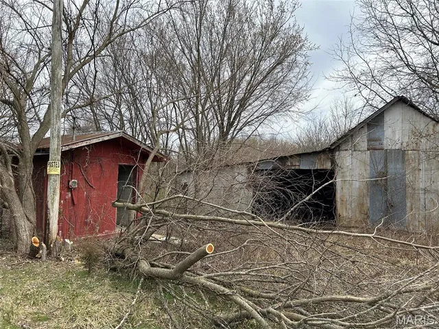 $1,750,000 | 19.78 West Booneslick Road, Jonesburg, MO 63351