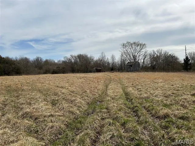 $1,750,000 | 19.78 West Booneslick Road, Jonesburg, MO 63351