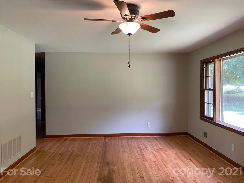1284 Amherst Road Morganton, NC 28655 - Photo 7 of 11 Gallery Image 7