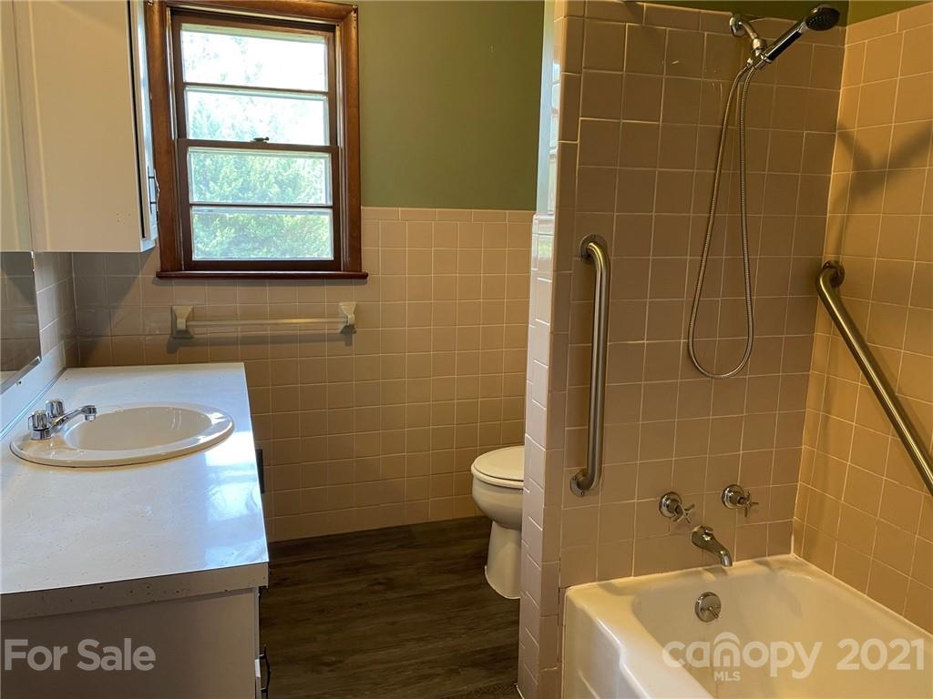 1284 Amherst Road Morganton, NC 28655 - Photo 8 of 11 Gallery Image 8