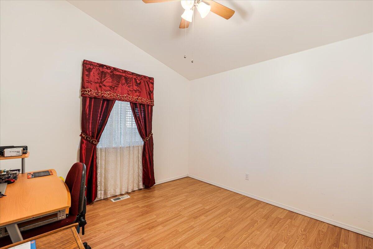 2444 Southwest 33rd Street Redmond, OR 97756 - Photo 20 of 30 22-2444 SW 33rd St-17