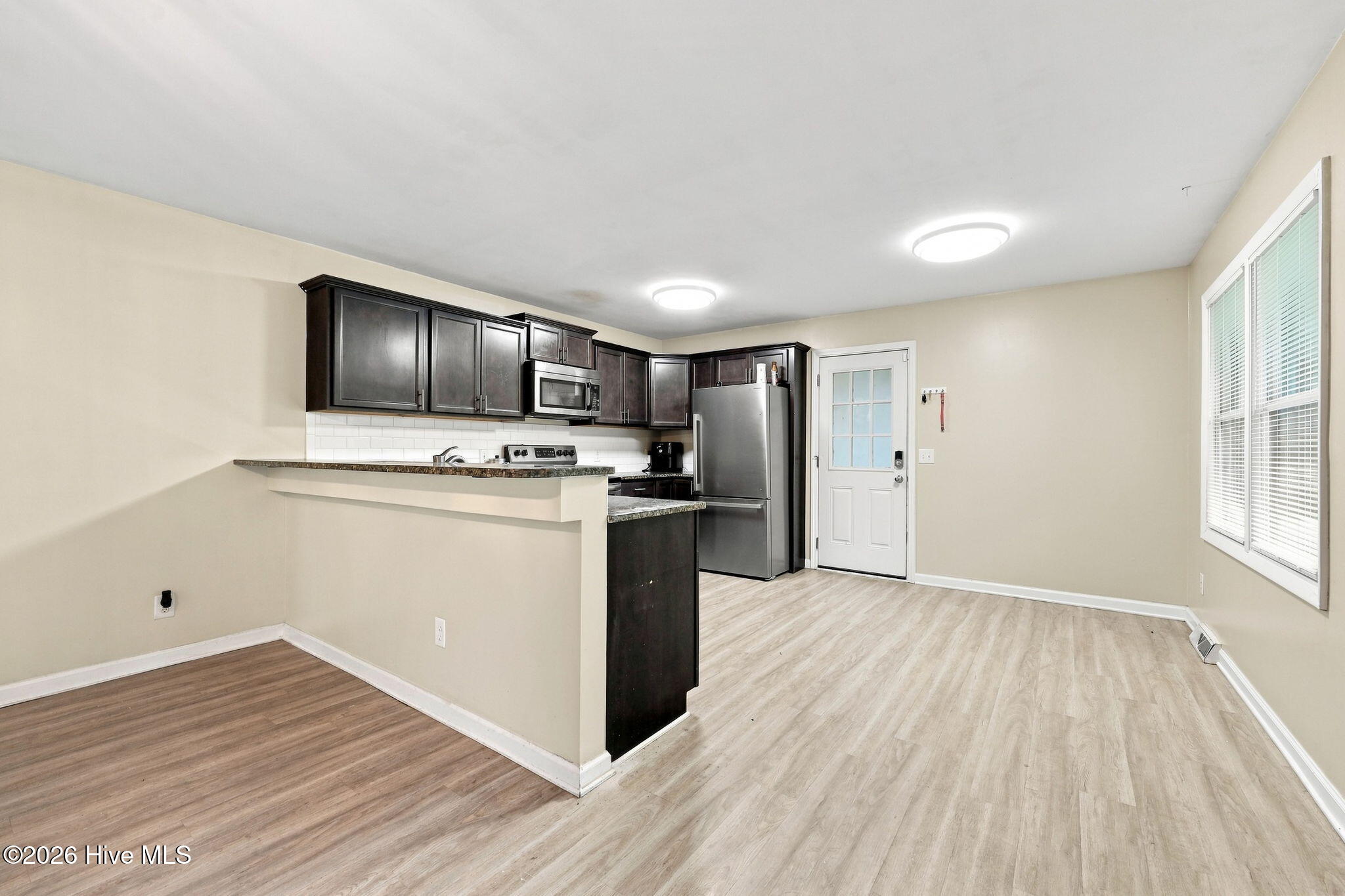 106 Stratford Road Havelock, NC 28532 - Photo 24 of 54 KITCHEN