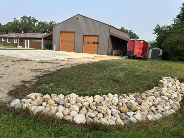 $799,999 | 8151 North Stone Farm Road, Edgerton, WI 53534