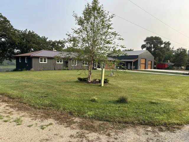 $799,999 | 8151 North Stone Farm Road, Edgerton, WI 53534