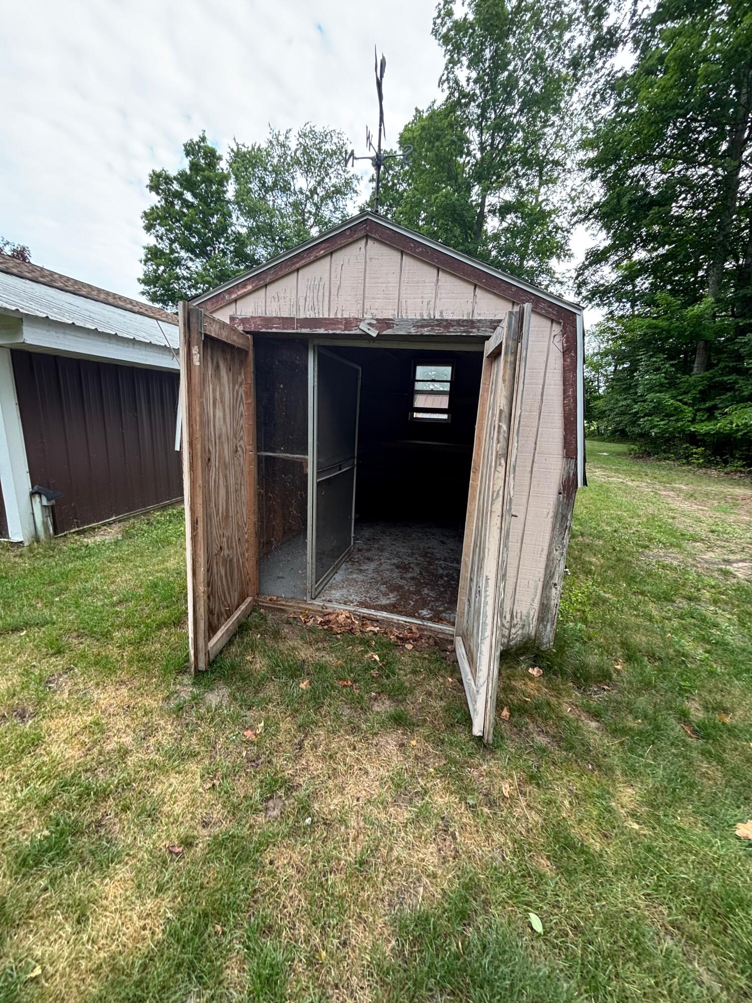 4931 West Lattin Road Pentwater, MI 49449 - Photo 39 of 50 IMG_6583