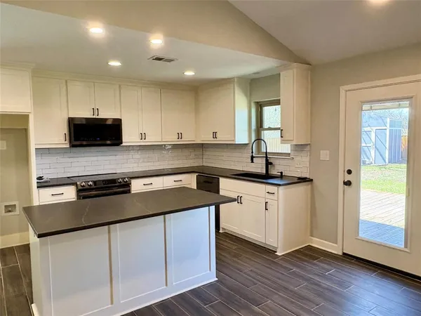 $249,000 | 3104 Arkansas Circle, Sherman, TX 75090