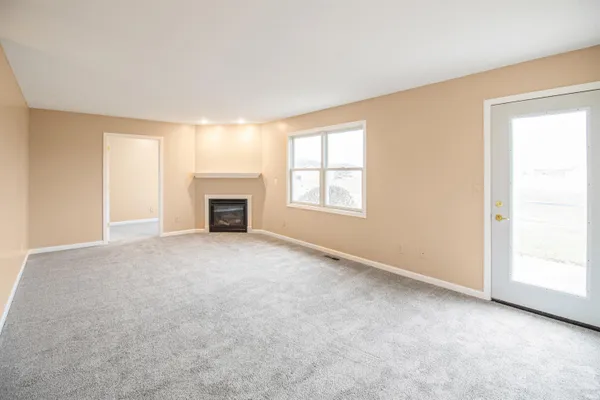 $180,000 | 122 Sunset Drive, Winchester, IN 47394