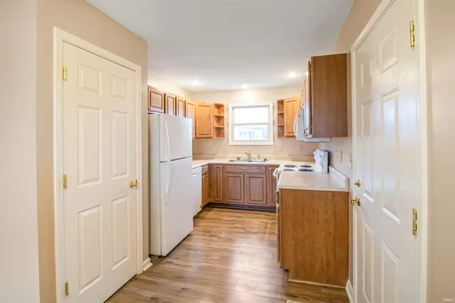 $184,900 | 122 Sunset Drive, Winchester, IN 47394