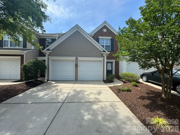 $2,300 | 9007 Bishop Crest Lane, Charlotte, NC 28277