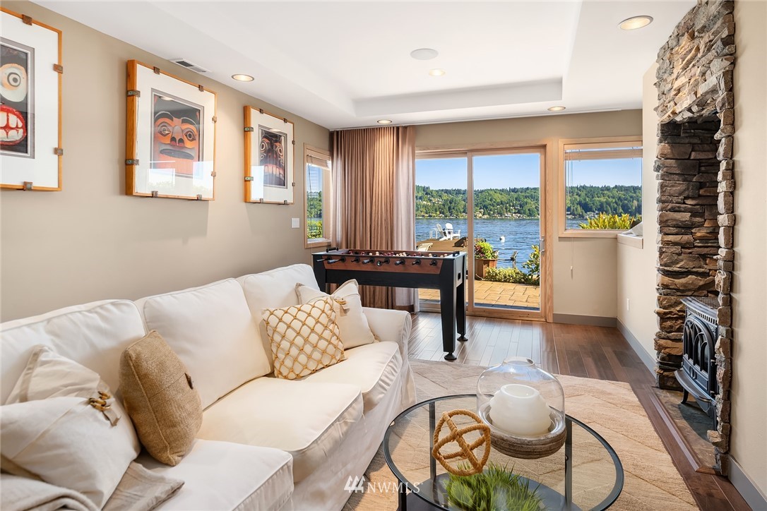 12026 Riviera Place Northeast Seattle, WA 98125 - Photo 25 of 40 Gallery Image 25