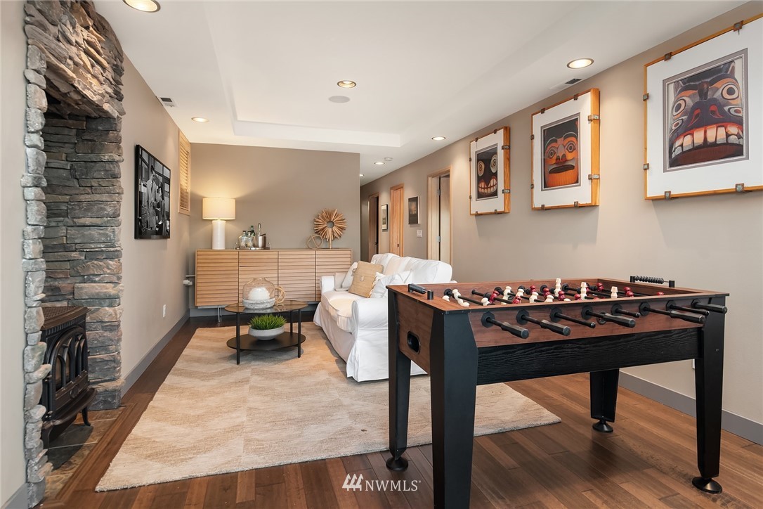 12026 Riviera Place Northeast Seattle, WA 98125 - Photo 26 of 40 Gallery Image 26