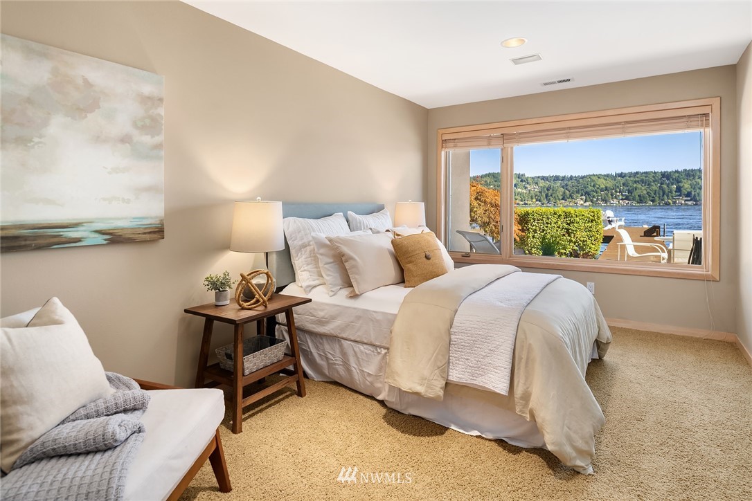 12026 Riviera Place Northeast Seattle, WA 98125 - Photo 27 of 40 Gallery Image 27