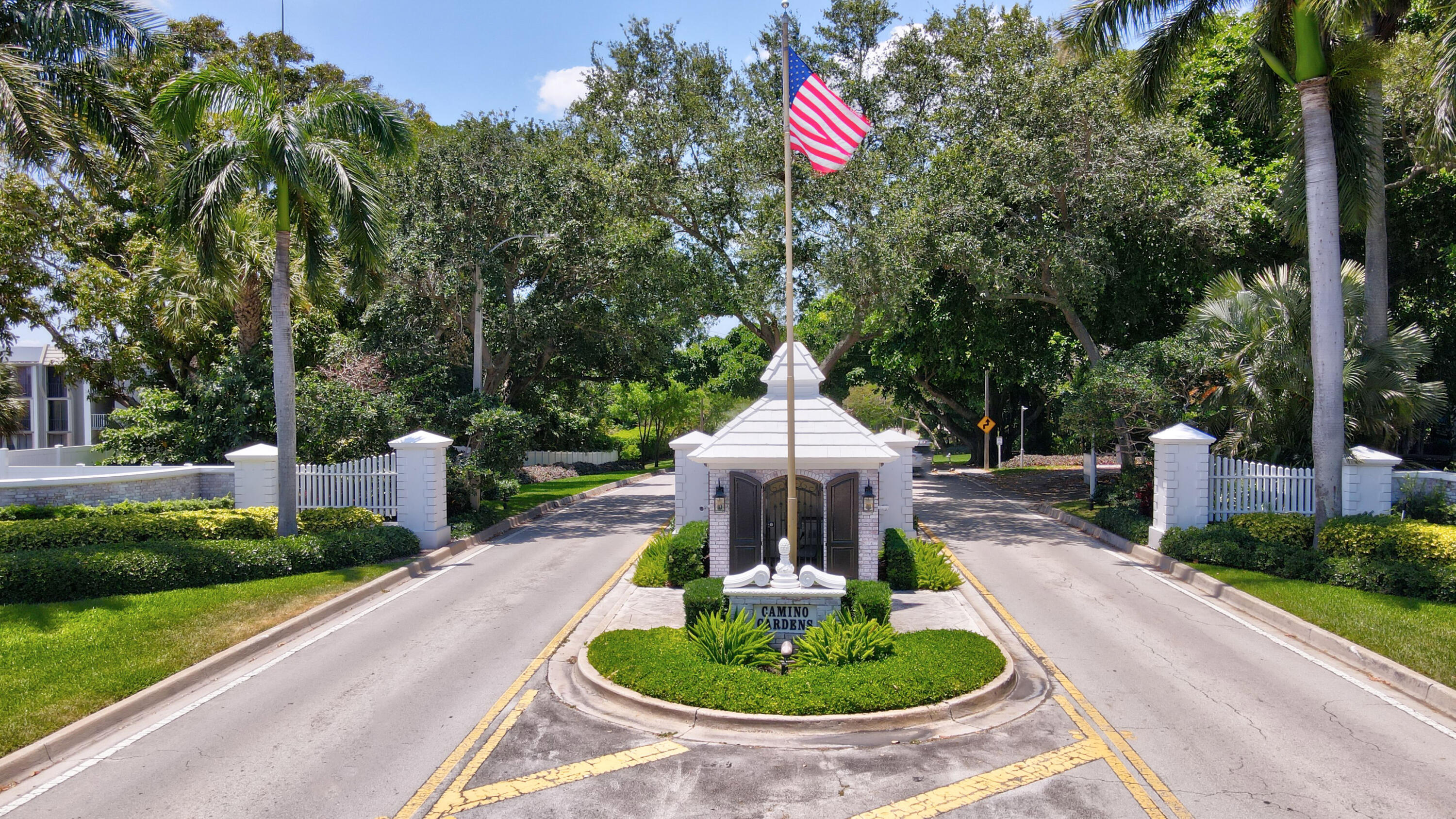 Camino Gardens Entrance