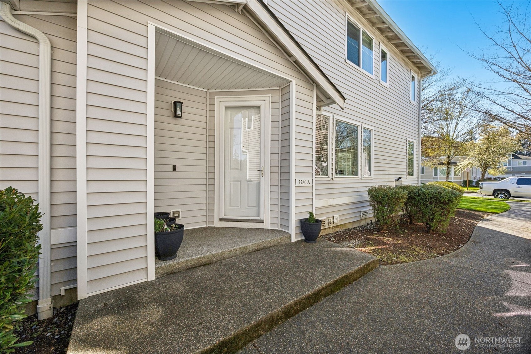 2280 Simmons Street, Unit A DuPont, WA 98327 - Photo 2 of 20