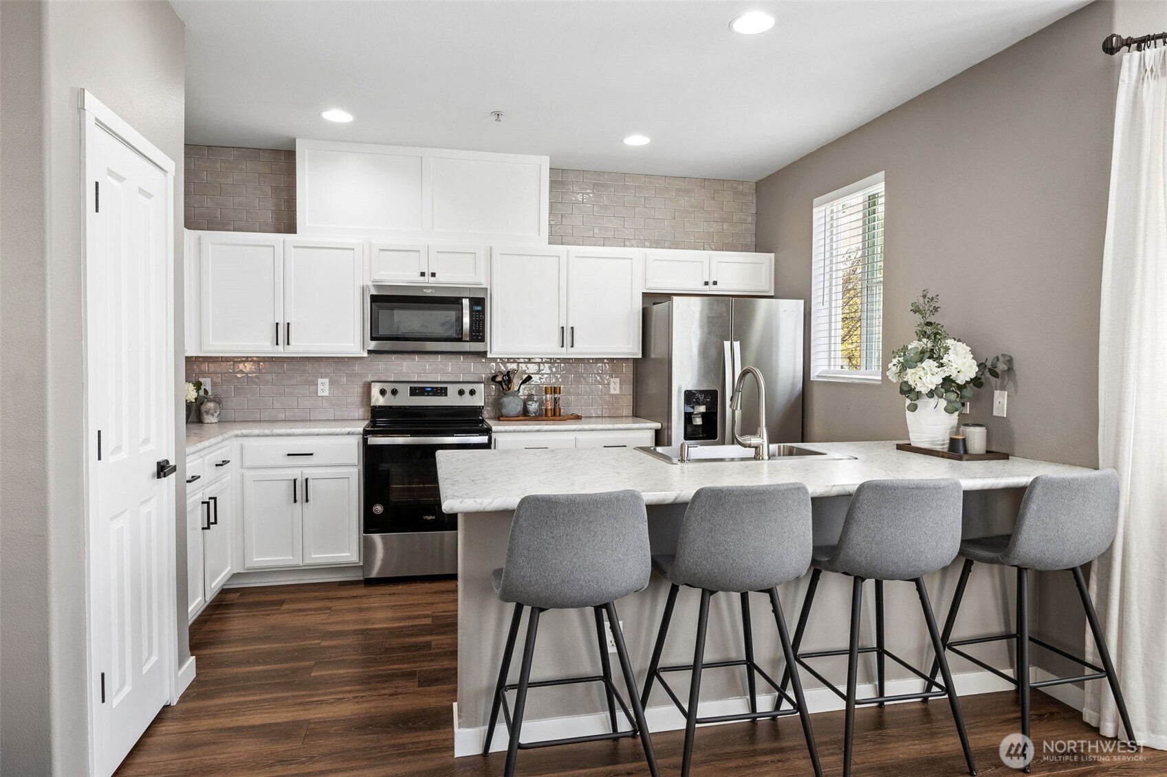 2280 Simmons Street, Unit A DuPont, WA 98327 - Photo 3 of 20