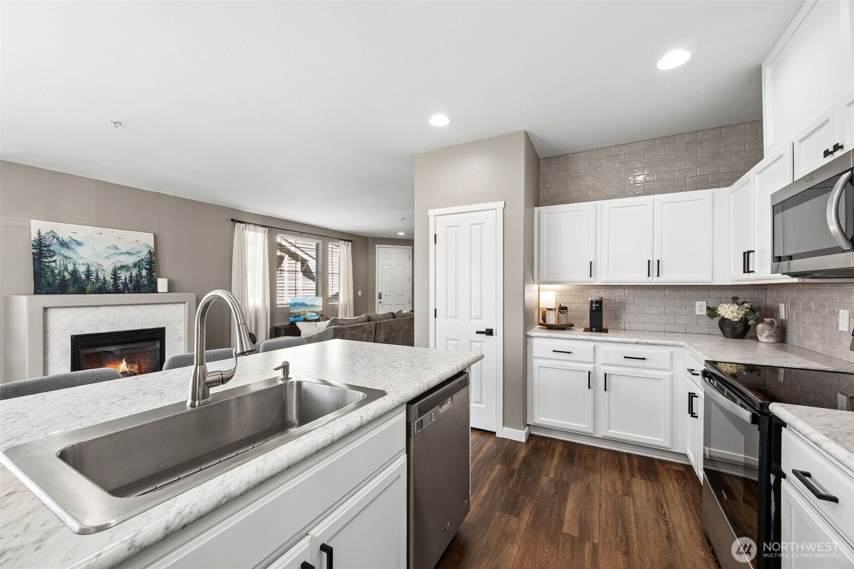 2280 Simmons Street, Unit A DuPont, WA 98327 - Photo 4 of 20