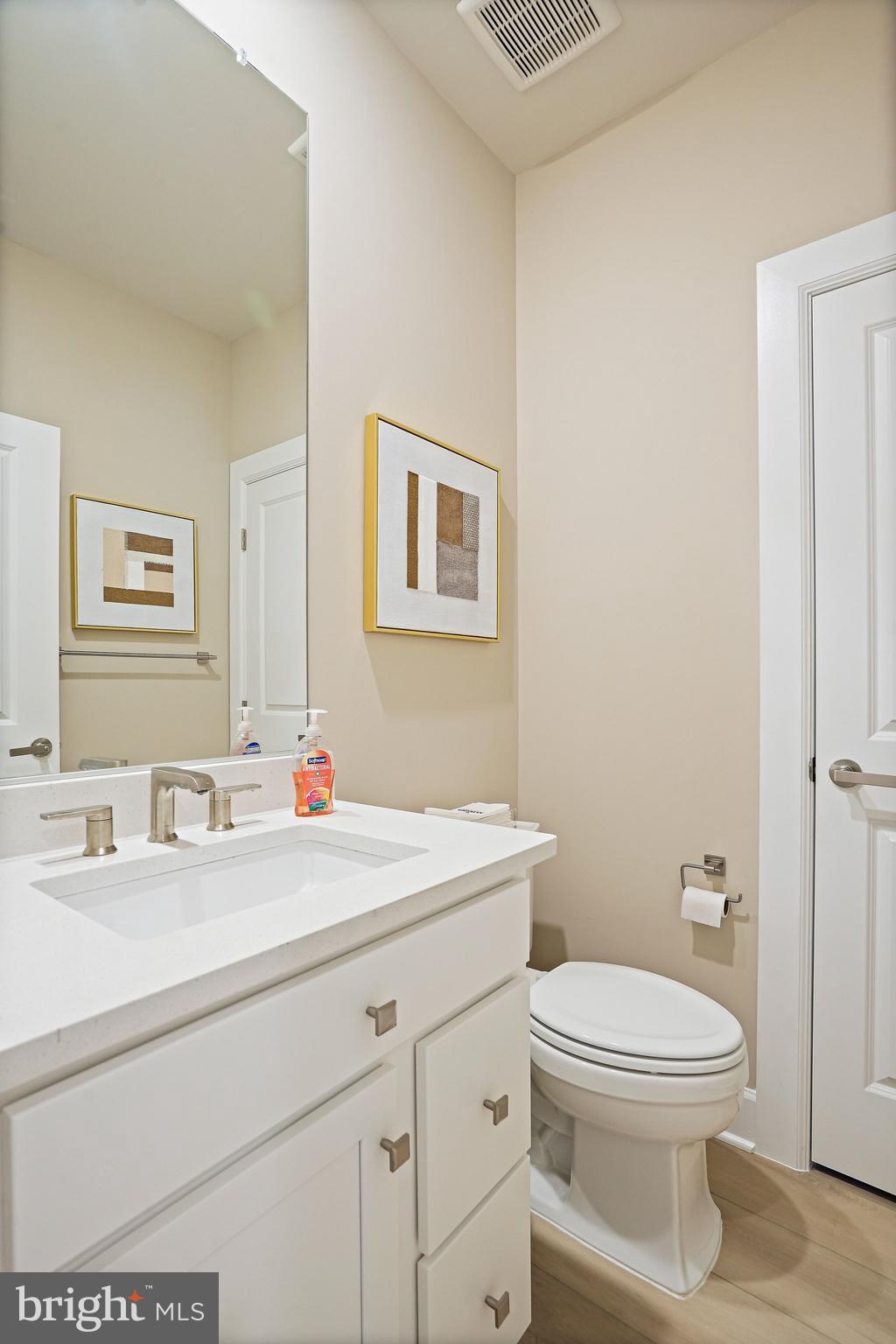6819 16th Street Northwest Washington, DC 20012 - Photo 20 of 43
