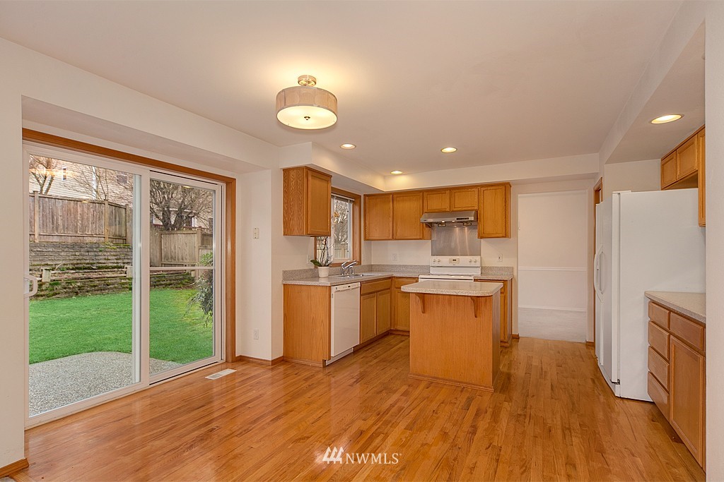 23221 9th Place West Bothell, WA 98021 - Photo 7 of 18
