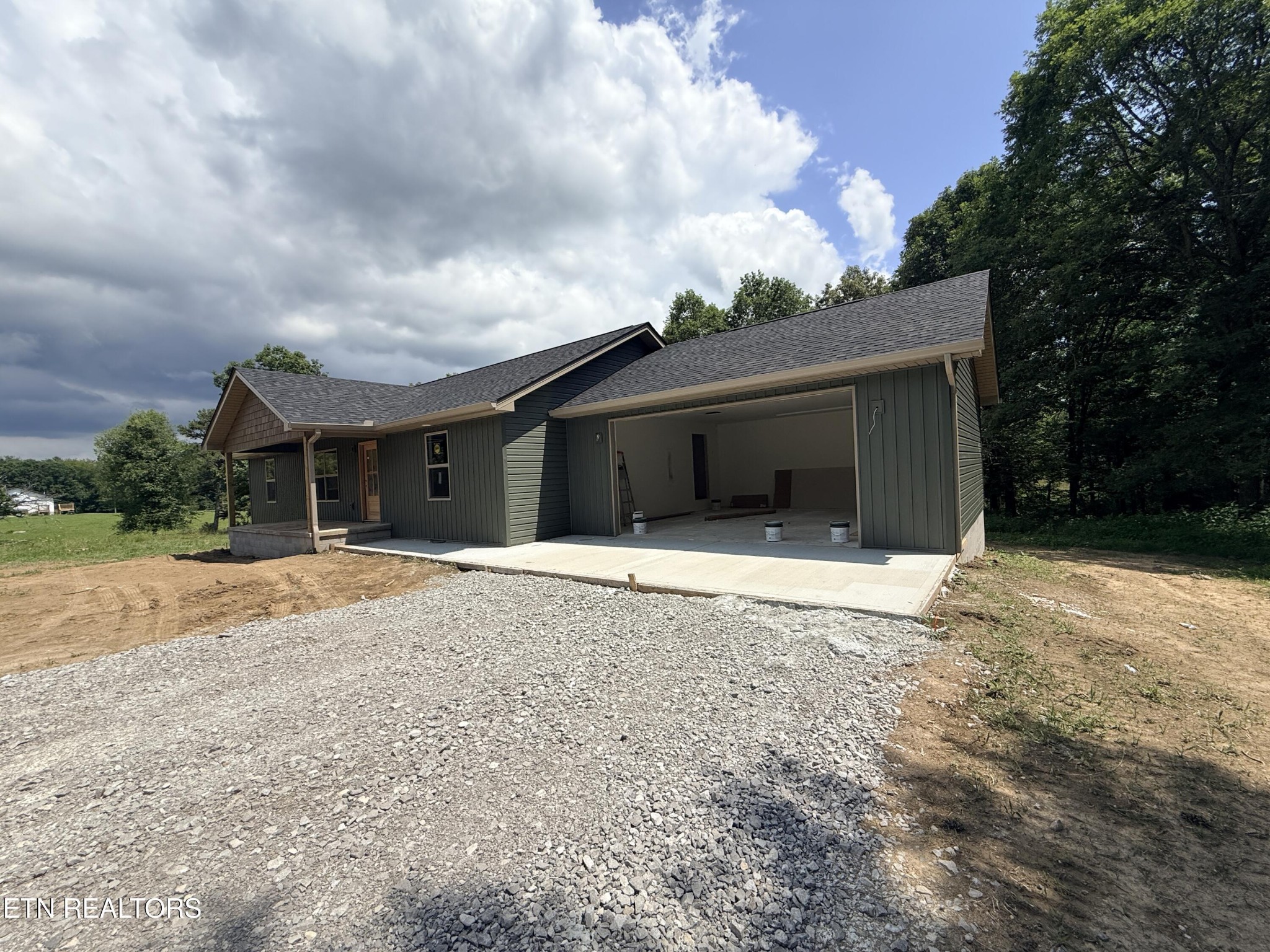 352 Old Wes Baldwin Road Jamestown, TN 38556 - Photo 3 of 24