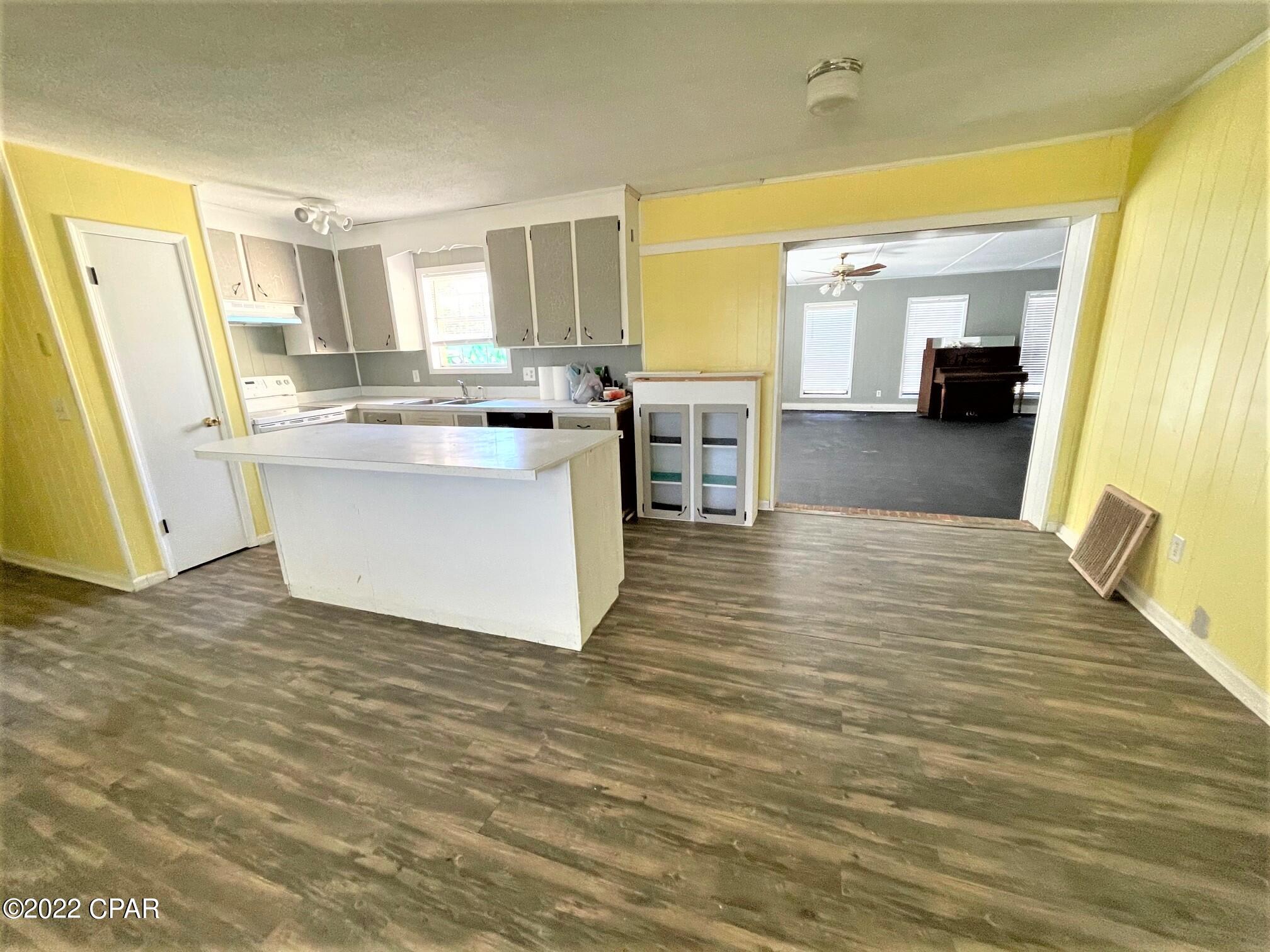 3265 Azalea Road Marianna, FL 32446 - Photo 5 of 32 Gallery Image 5