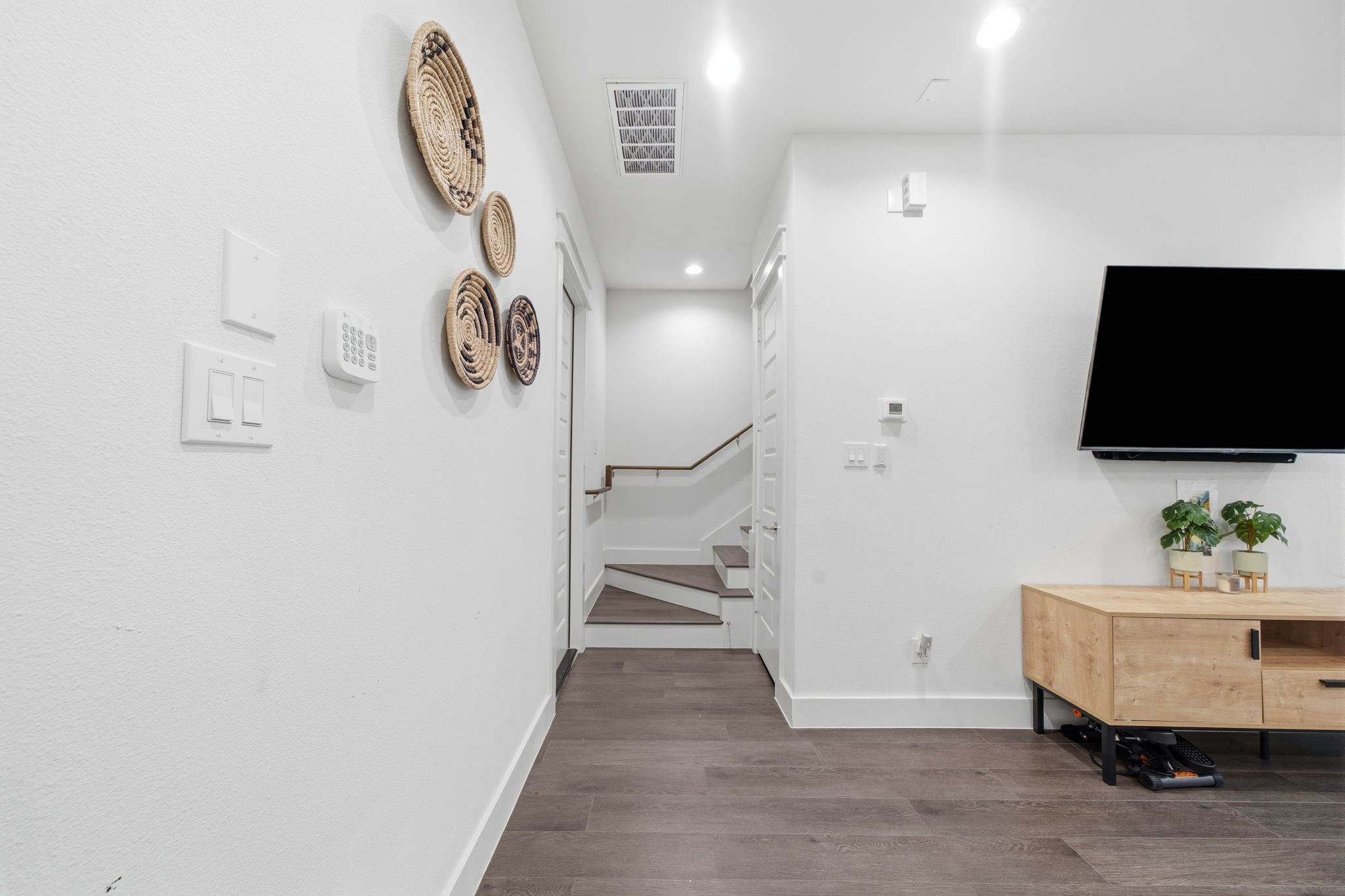 2533 Hollister Road Houston, TX 77080 - Photo 11 of 30 Gallery Image 11