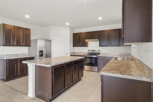 $2,400 | 213 Sofia Ln Lake, Lake Alfred, FL 33850