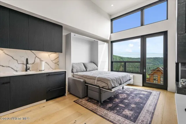 $629,000 | 124 Village Lane, Unit 118, Sandpoint, ID 83864