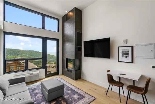 $629,000 | 124 Village Lane, Unit 118, Sandpoint, ID 83864