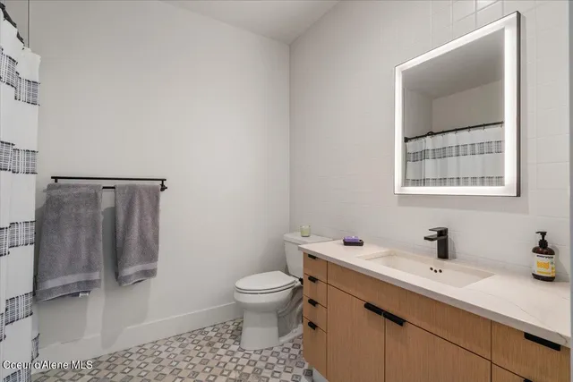 $629,000 | 124 Village Lane, Unit 118, Sandpoint, ID 83864