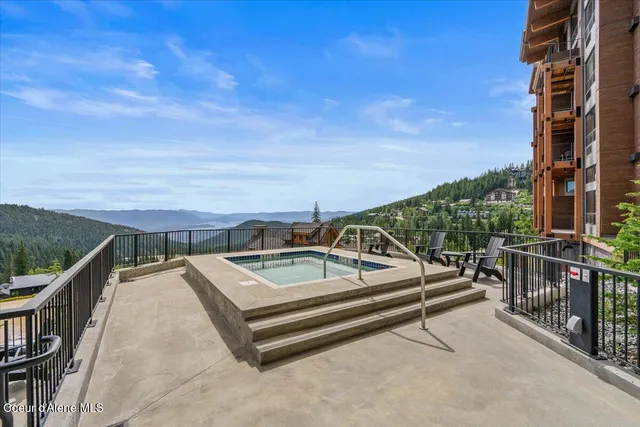 $629,000 | 124 Village Lane, Unit 118, Sandpoint, ID 83864