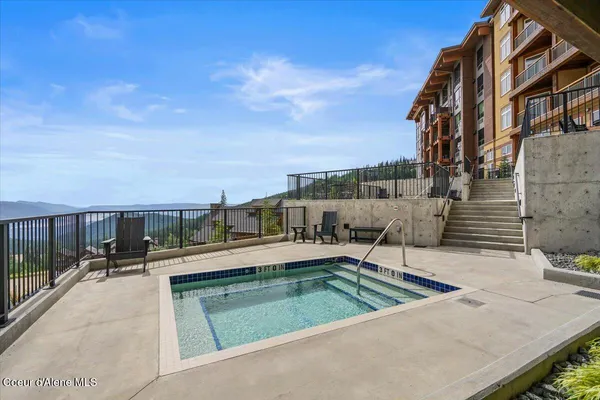 $599,999 | 124 Village Lane, Unit 118, Sandpoint, ID 83864
