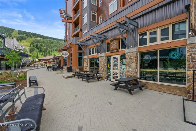 $629,000 | 124 Village Lane, Unit 118, Sandpoint, ID 83864