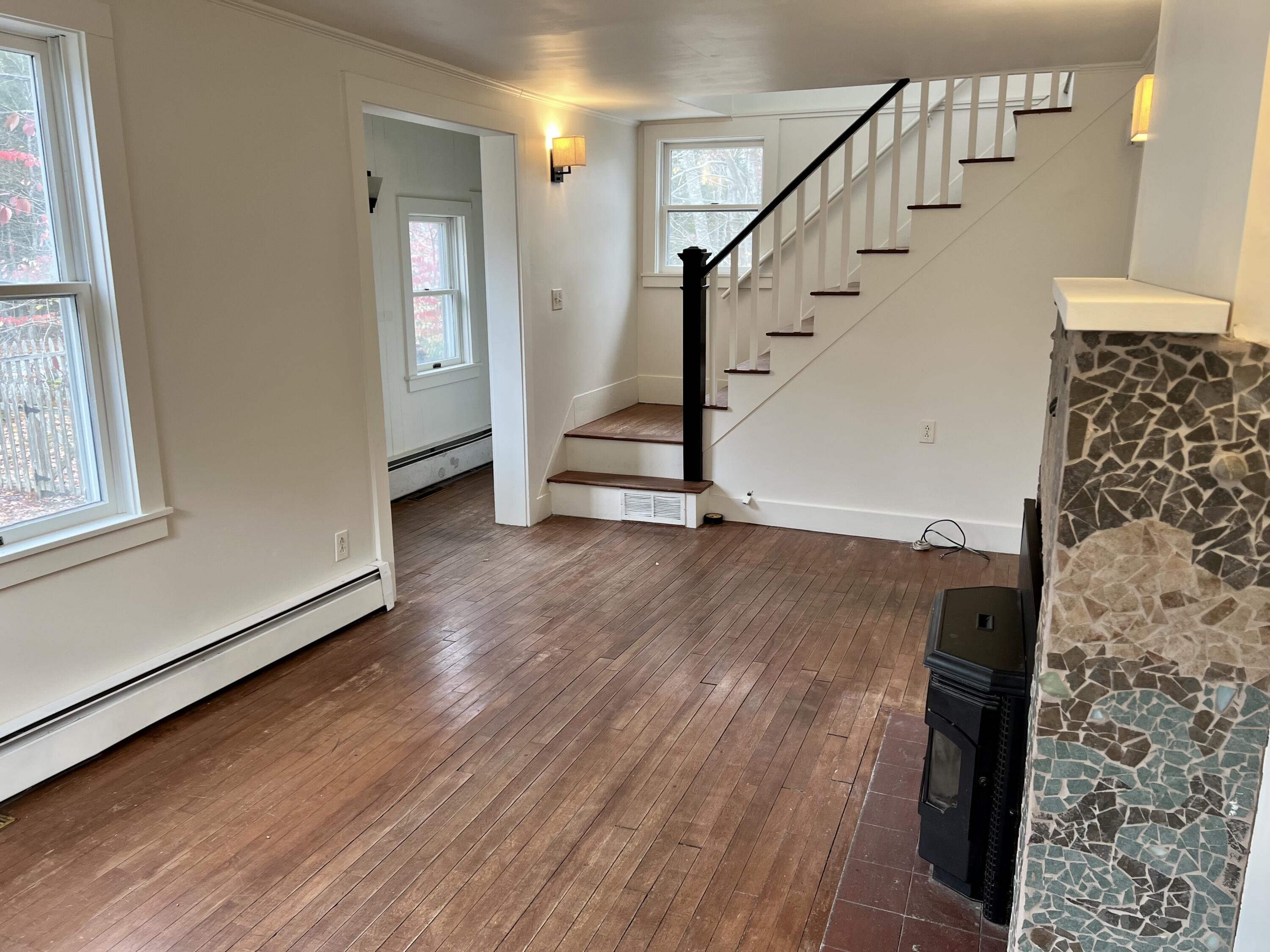 38 Indian Point Road Bar Harbor, ME 04609 - Photo 11 of 75 Living room