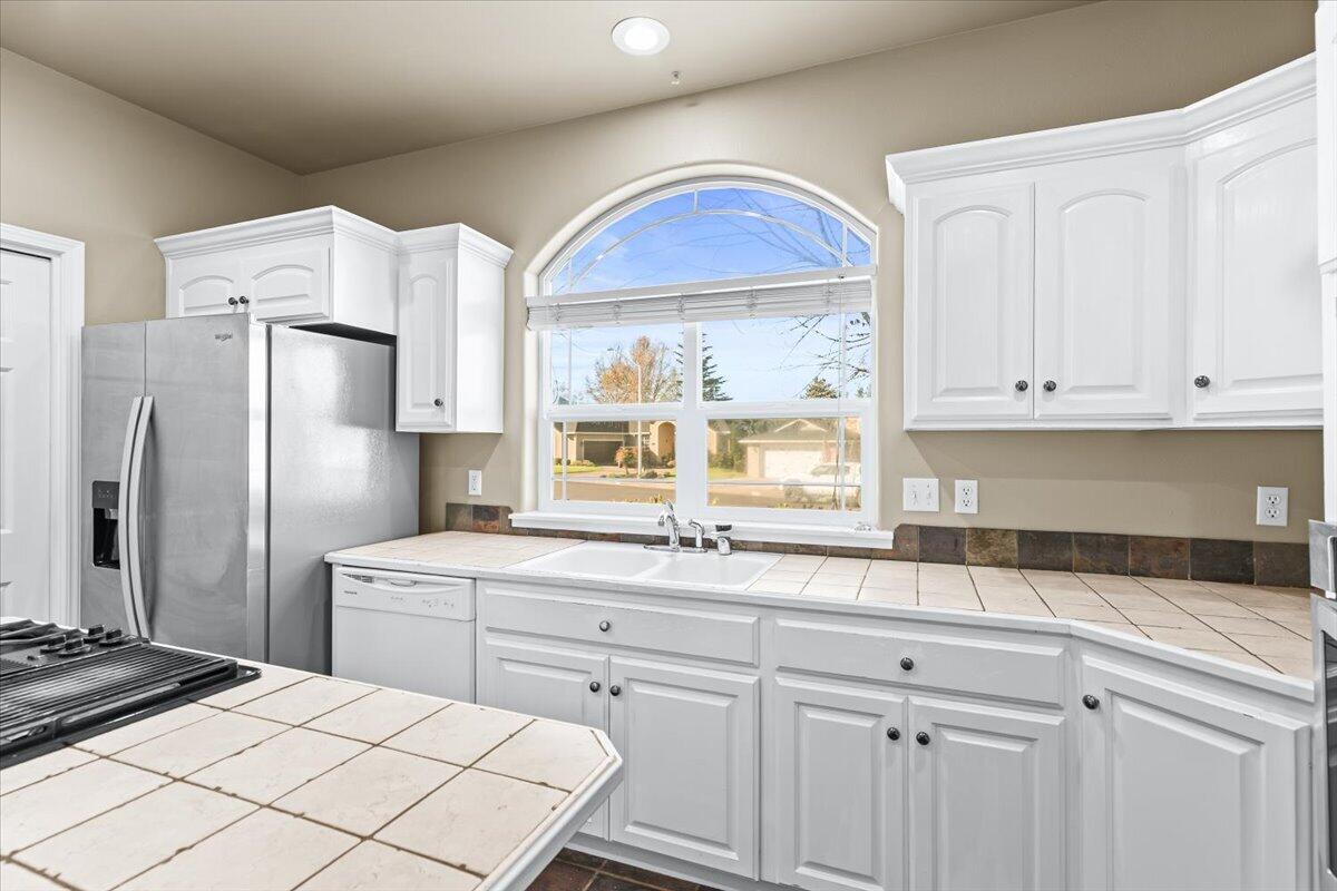 235 Prairie Landing Drive Eagle Point, OR 97524 - Photo 15 of 50 20-19