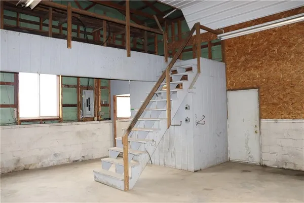a view of walk in closet