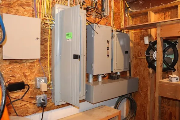 $679,900 | 4453 Highway 711, New Florence, PA 15944