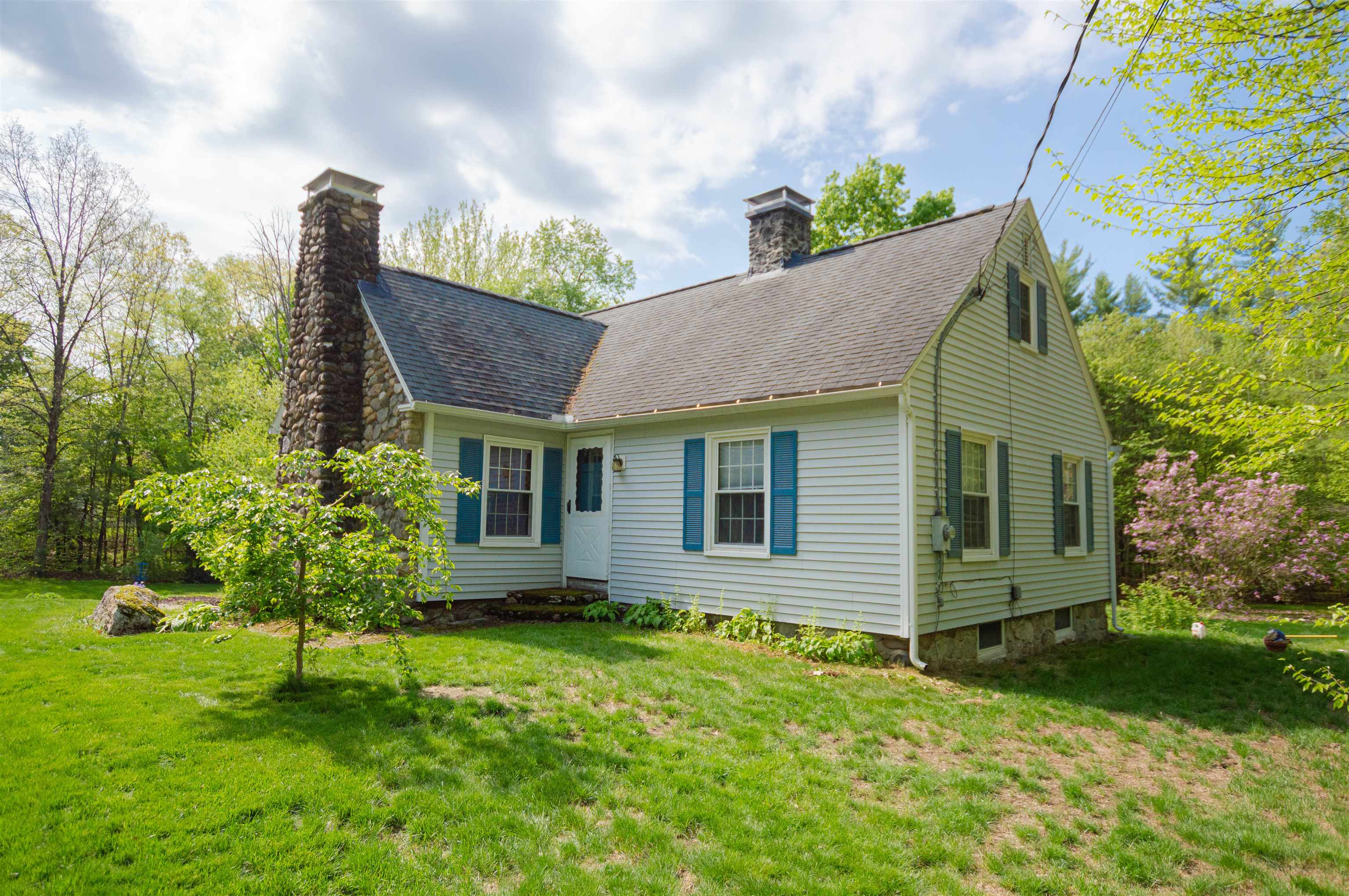 1038 Farrington Corner Road Hopkinton, NH 03229 - Photo 6 of 29 Gallery Image 6