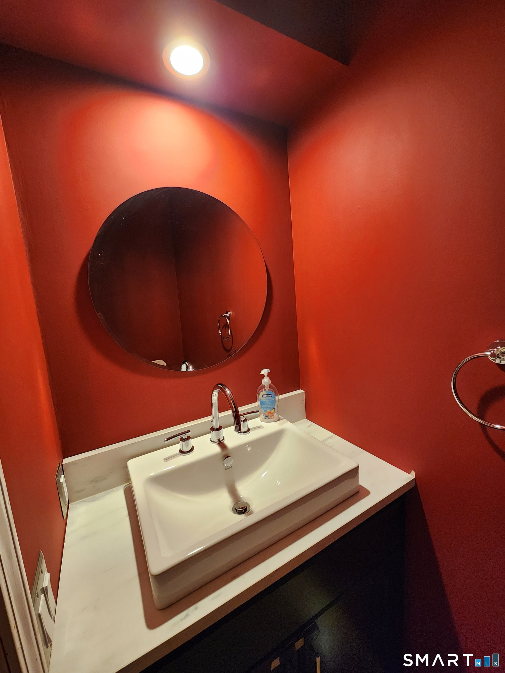 55 Mill Plain Road, Unit 124 Danbury, CT 06811 - Photo 9 of 22