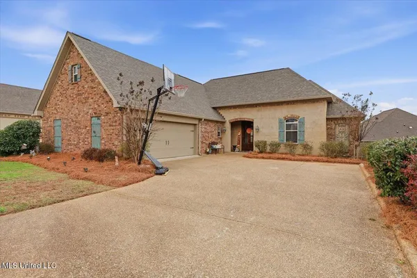 $364,900 | 225 Hidden Hills Parkway, Brandon, MS 39047